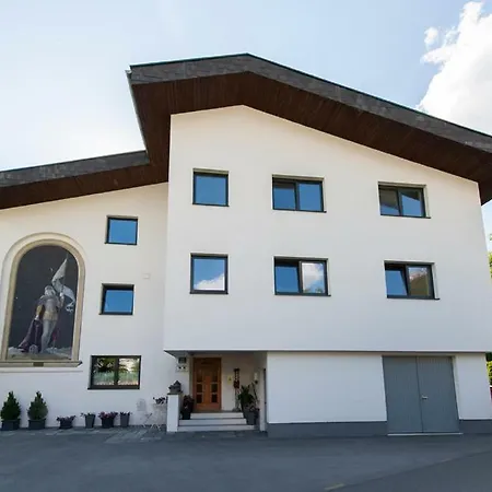 Apartment Haus Heiss *