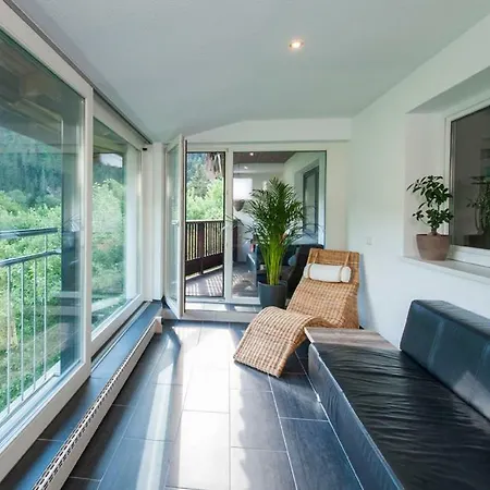 公寓 Haus Heiss *