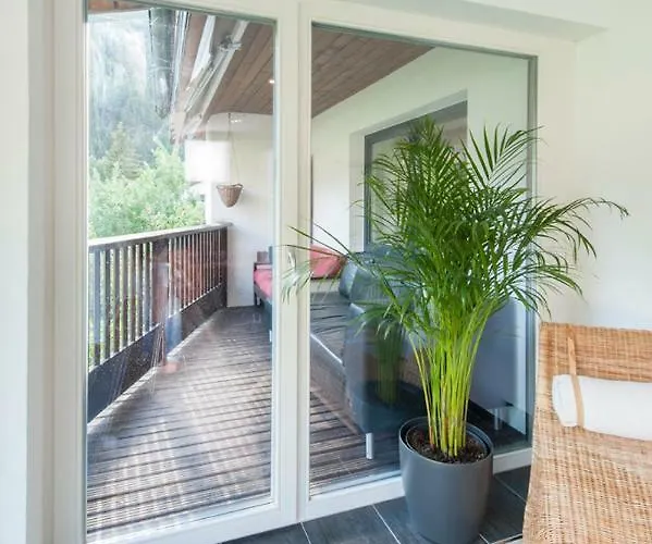 Haus Heiss Апартаменты Пруц