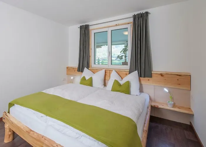 Haus Heiss Апартаменты *